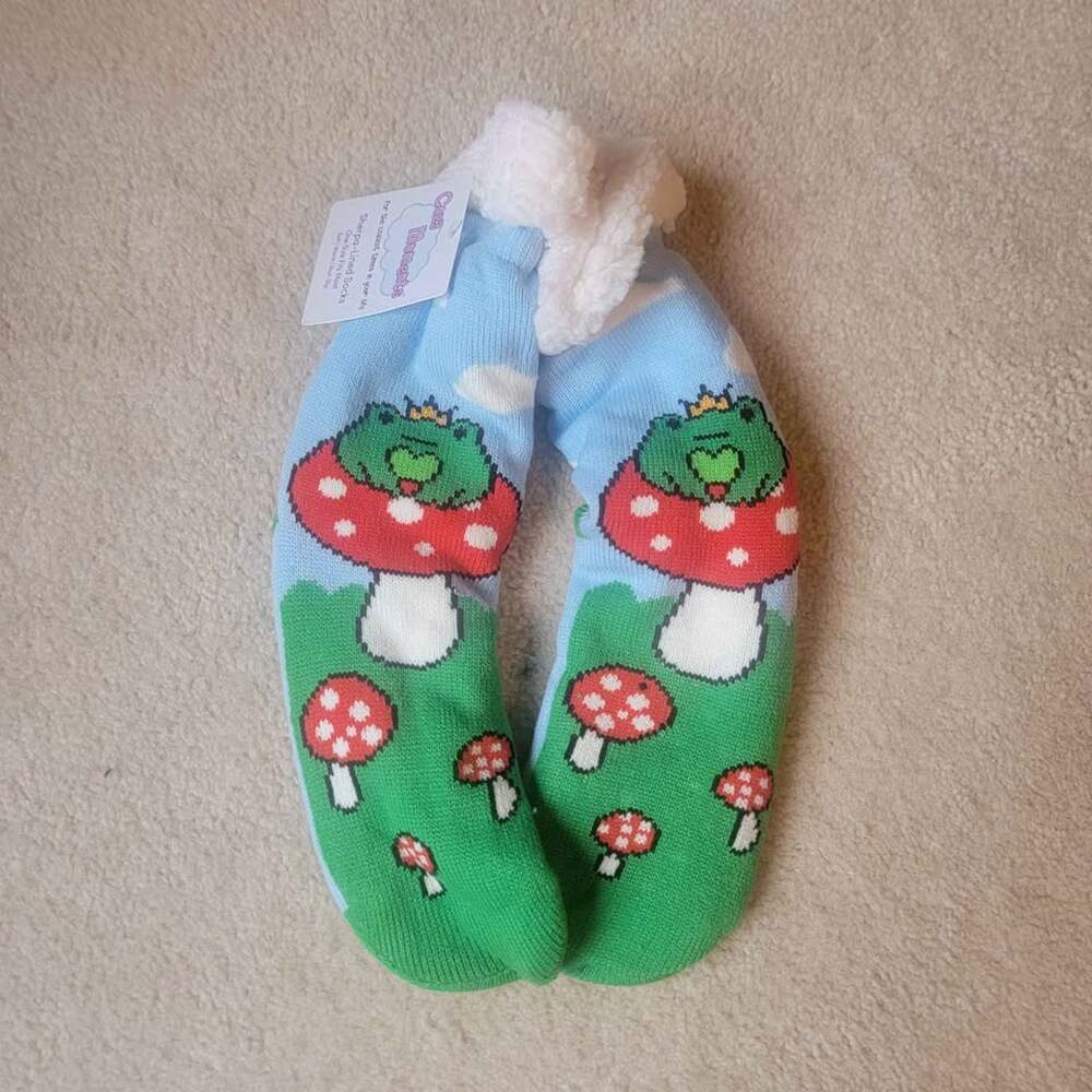 Cozy Moments Frog and Mushroom Sherpa-Lined Socks